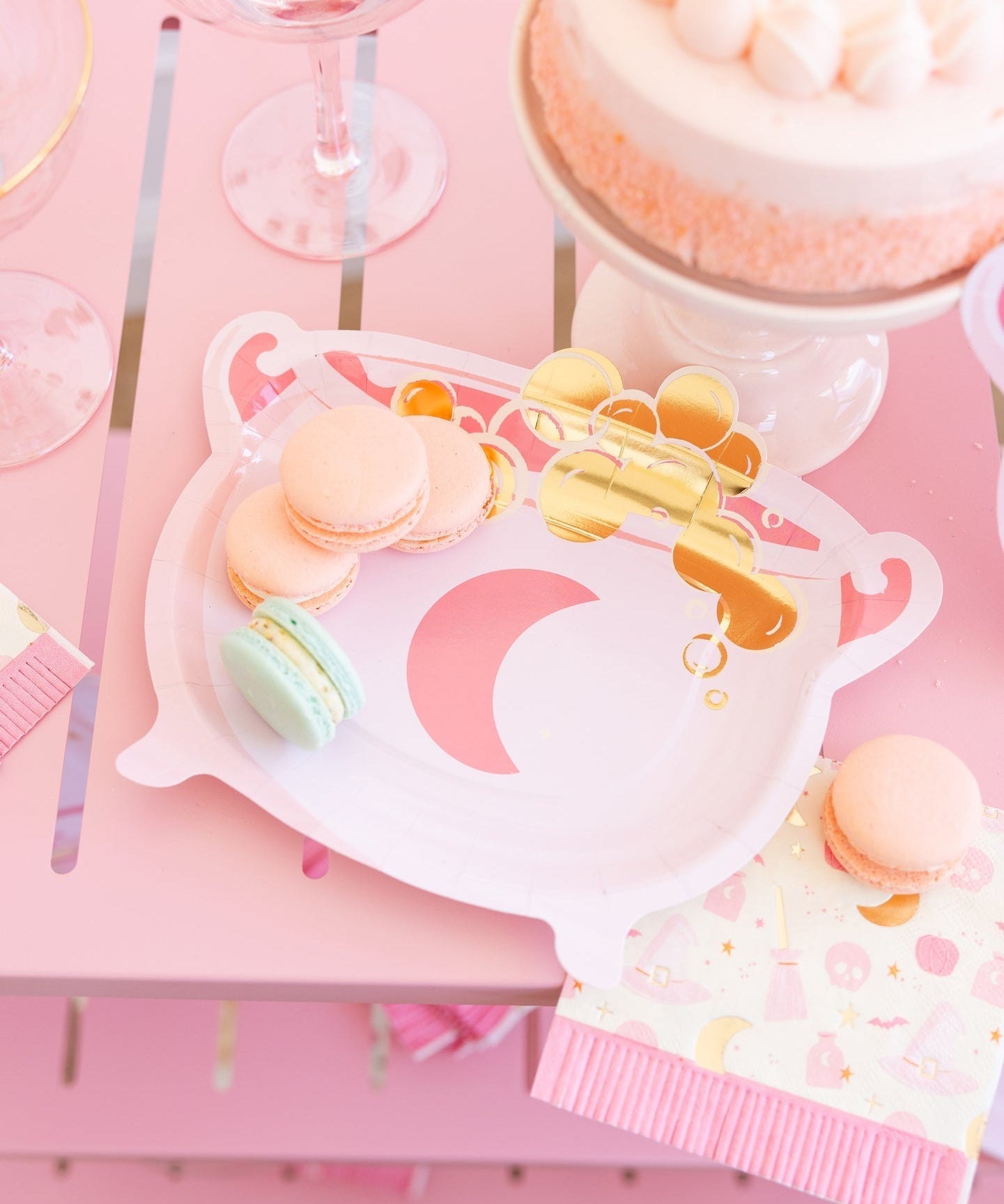 Cauldron Shaped Plates by My Mind’s Eye at Confetti Gift and Party