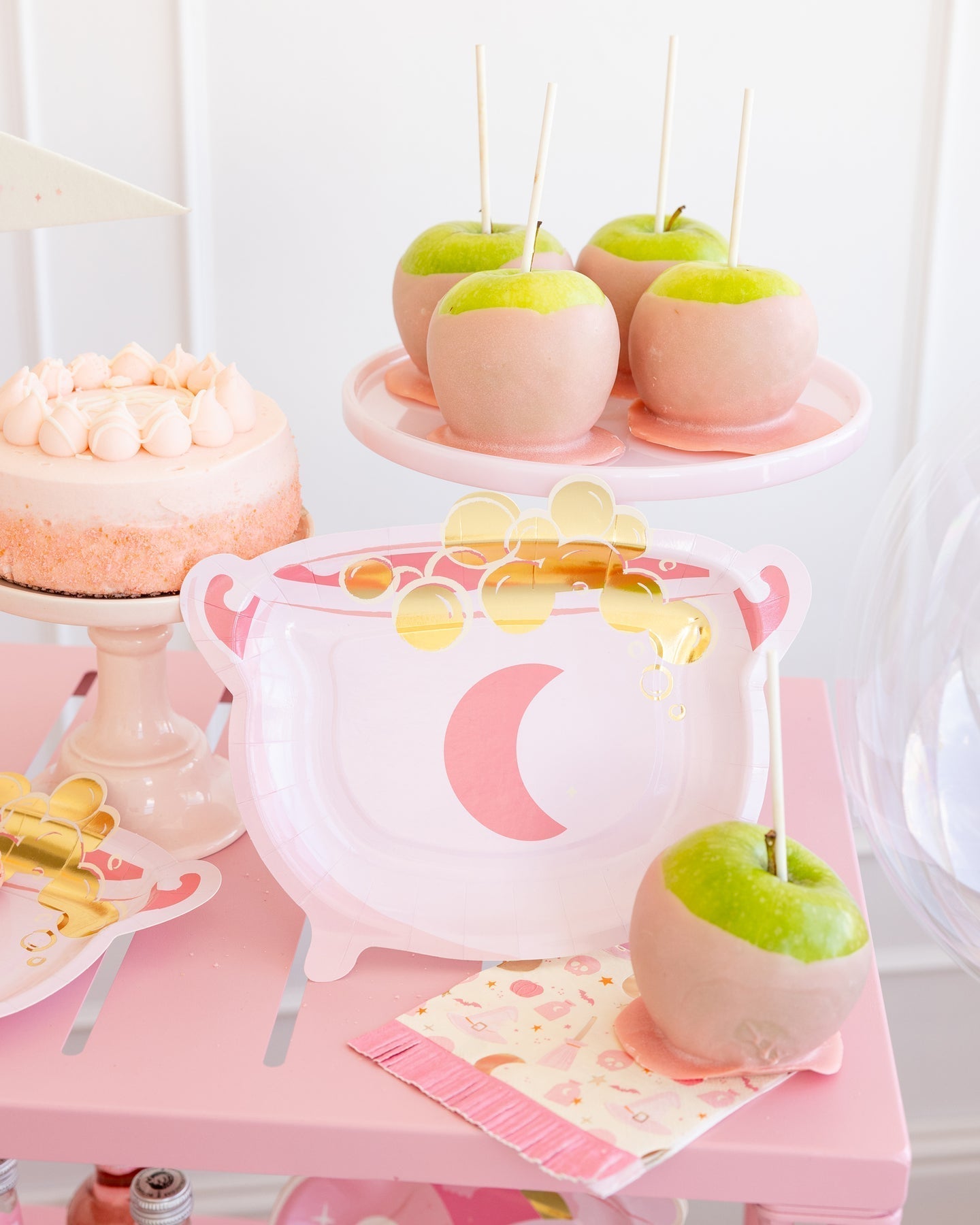 Cauldron Shaped Plates by My Mind’s Eye at Confetti Gift and Party