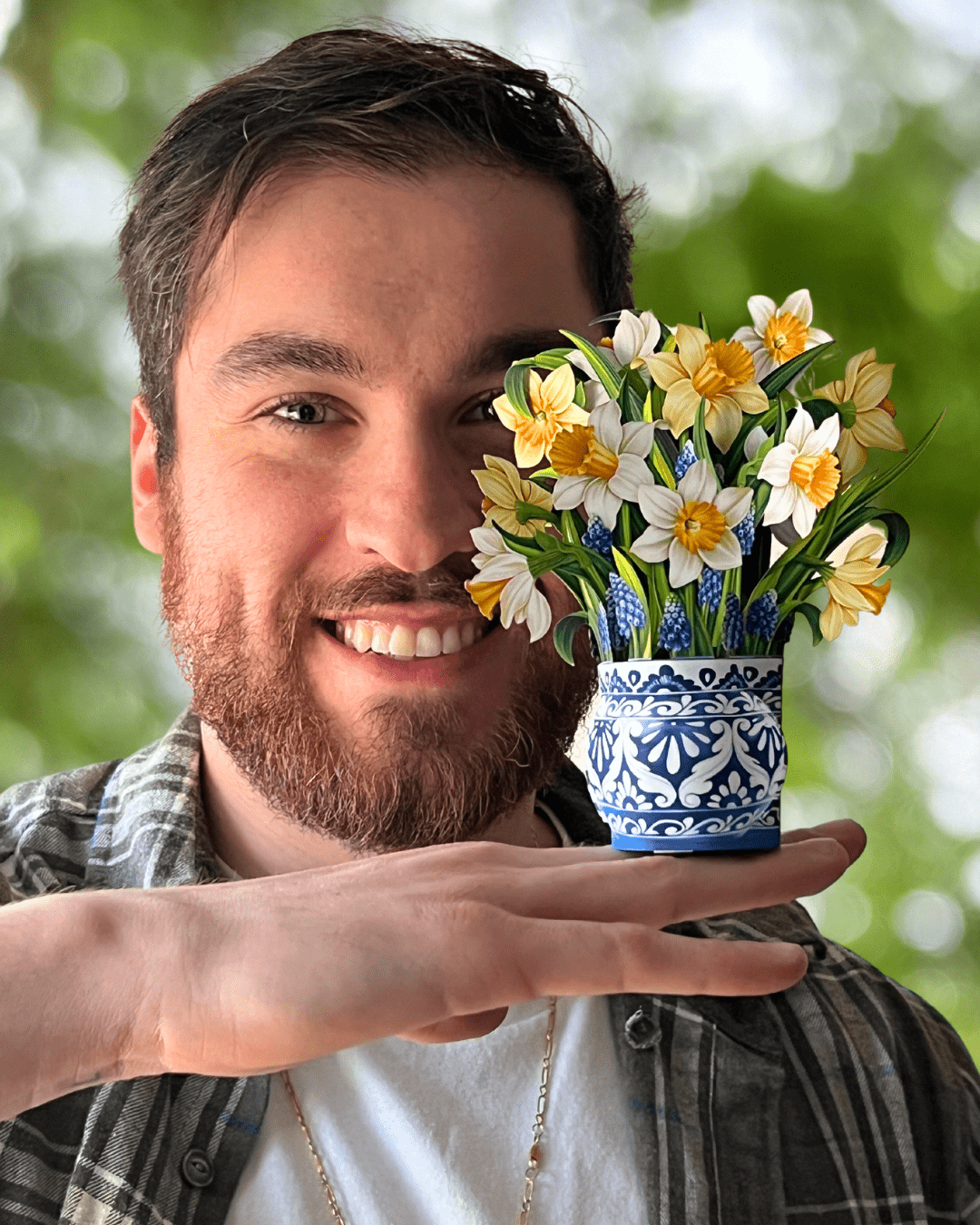 Mini English Daffodils Pop Up Greeting Card by FreshCut Paper LLC at Confetti Gift and Party Tuscaloosa Alabama